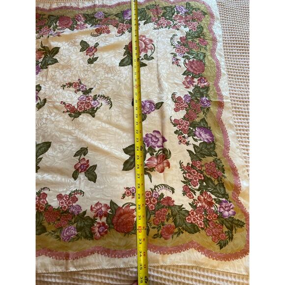 Ellen Tracy Silk Grandmacore Cottage Floral Tan Gold & Pink Square Scarf 35x34 - Picture 6 of 7